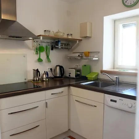 Prostoren Apartma V Srcu Pirana - Spacious In The Heart Of Lägenhet