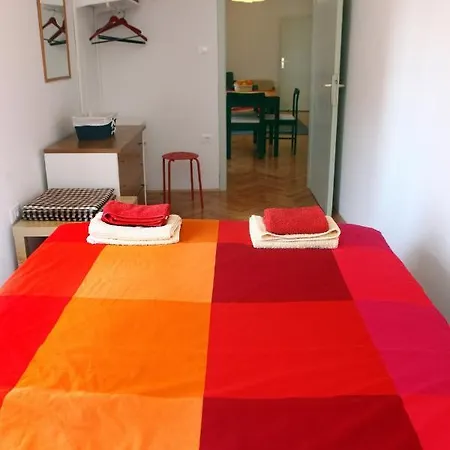 Prostoren Apartma V Srcu Pirana - Spacious In The Heart Of Lägenhet