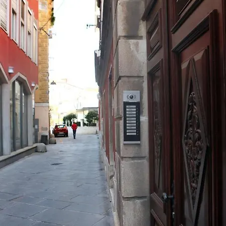 Spacious For 5 Pax Bg