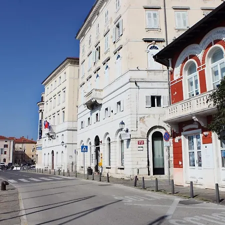 Apartman Prostoren Apartma V Srcu Pirana - Spacious In The Heart Of