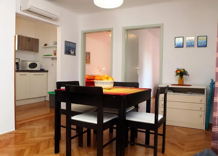 Spacious For 5 Pax Bg 公寓 皮兰