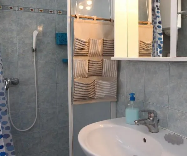 公寓 Spacious For 5 Pax Bg *