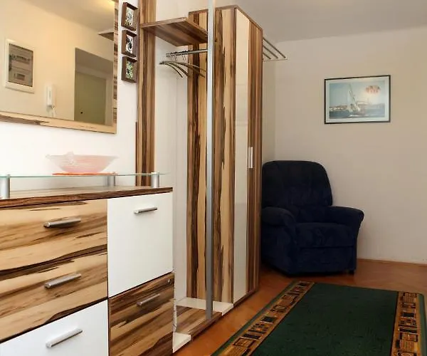 Spacious For 5 Pax Bg 公寓