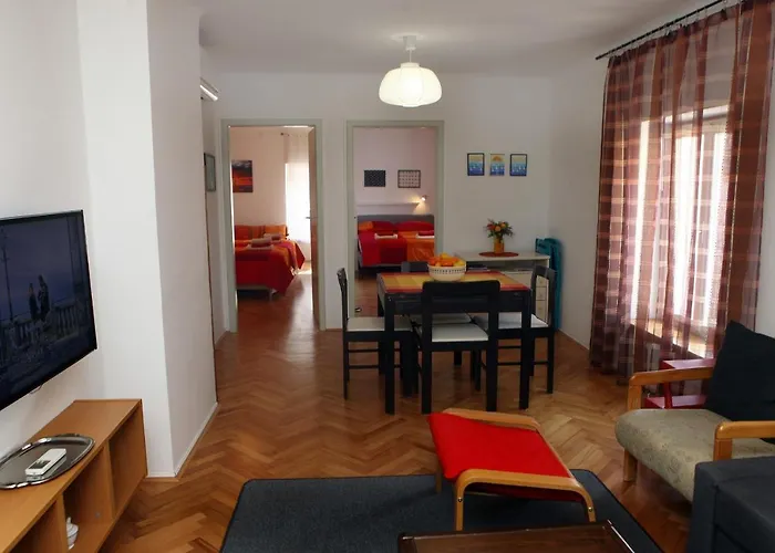 公寓 Spacious For 5 Pax Bg