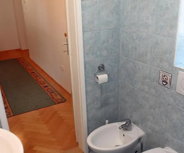 公寓 Spacious For 5 Pax Bg *